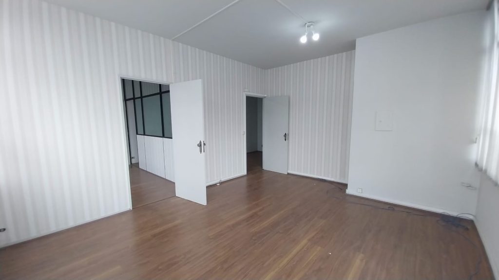 Sala Comercial – Ed. Urupês