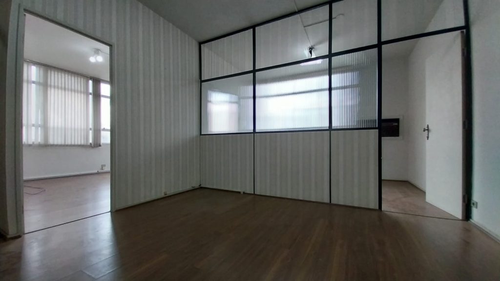 Sala Comercial – Ed. Urupês