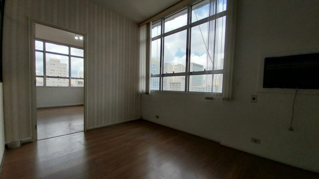 Sala Comercial – Ed. Urupês