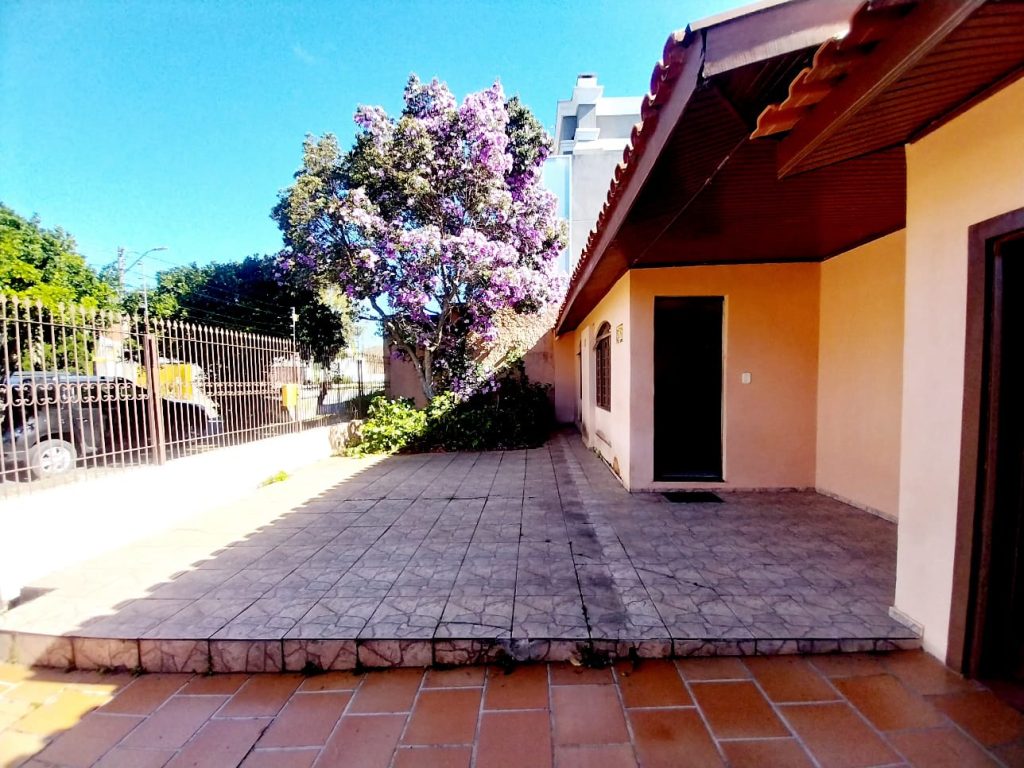 Casa 4 Dormitórios – Santa Quitéria