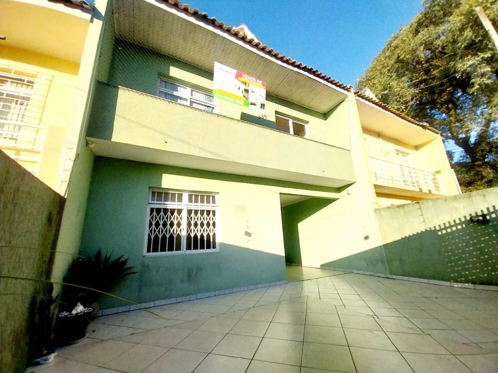 Sobrado 3 Dormitórios – Santa Quitéria