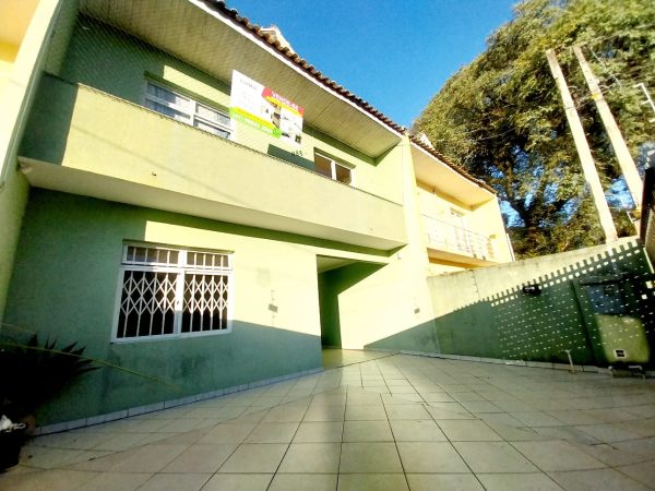 Sobrado 3 Dormitórios – Santa Quitéria
