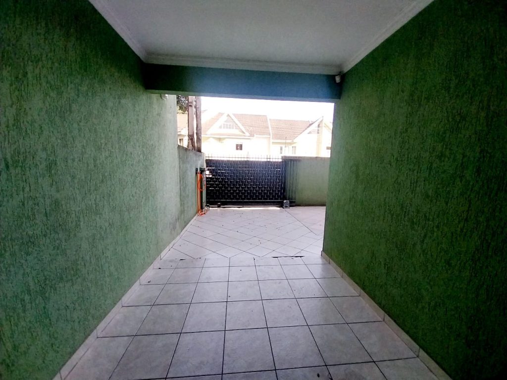 Sobrado 3 Dormitórios – Santa Quitéria