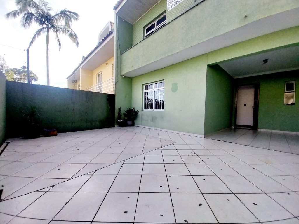 Sobrado 3 Dormitórios – Santa Quitéria
