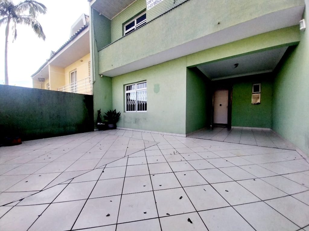 Sobrado 3 Dormitórios – Santa Quitéria