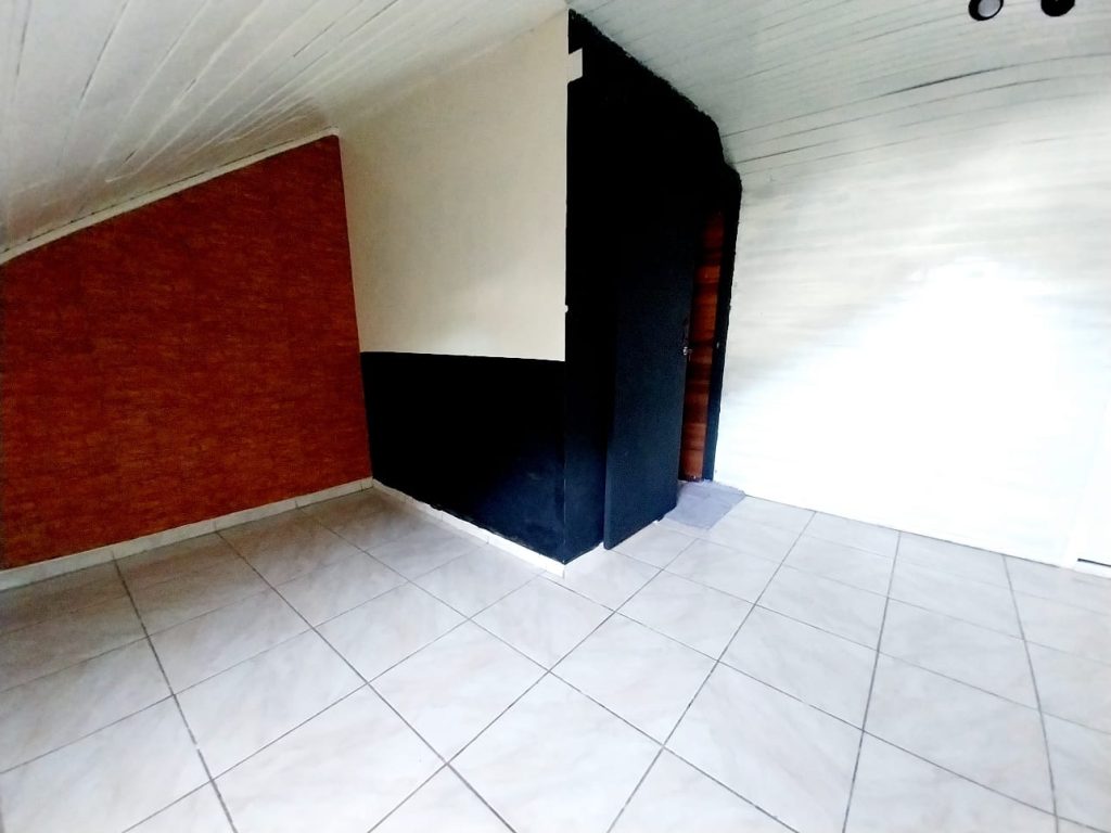 Sobrado 3 Dormitórios – Santa Quitéria